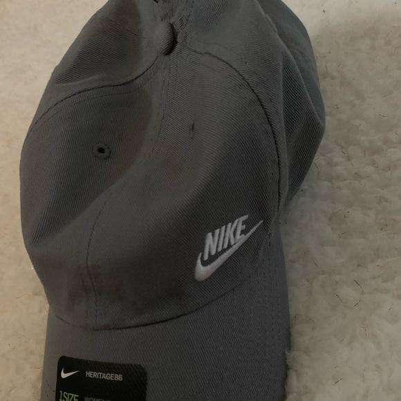 women’s clothing - Picture 13 of 15